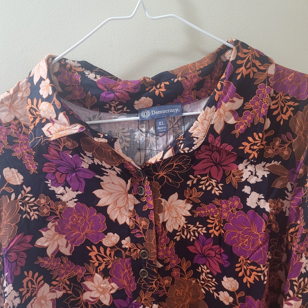 Democracy Blouse Size XL Nwt - Picture 2 of 3